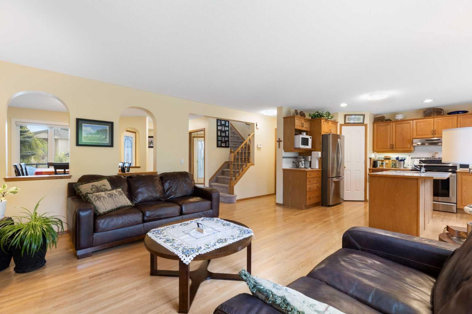 128 Tuscany Hills Close NW