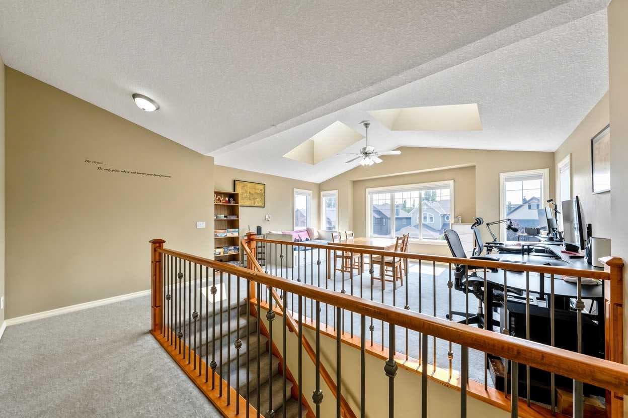 115 Coopers Hill SW