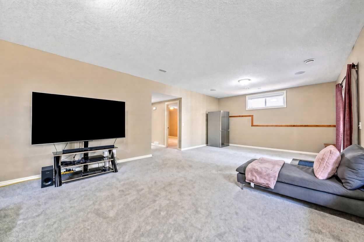 115 Coopers Hill SW