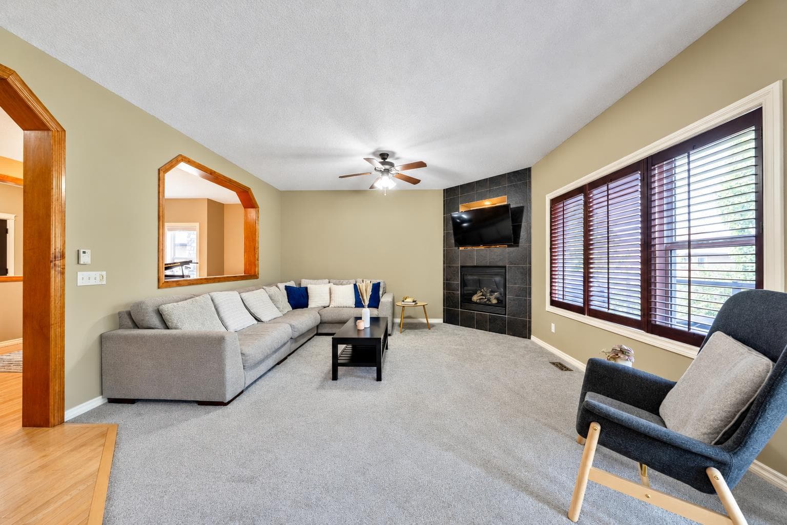 115 Coopers Hill SW