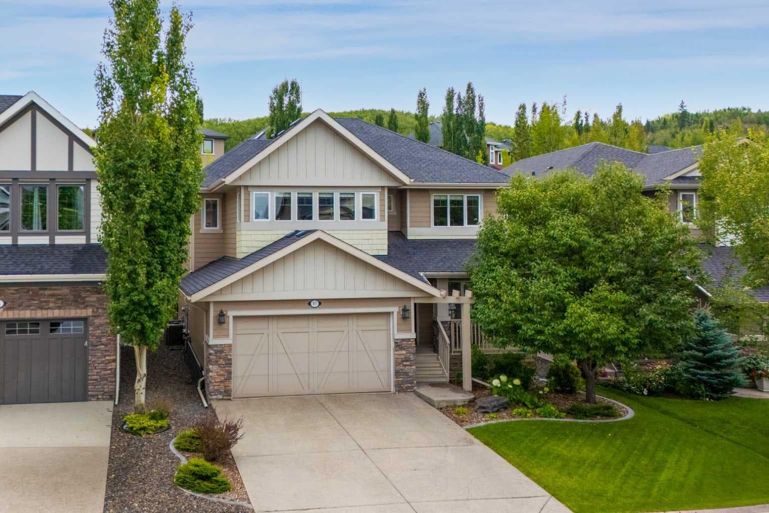 10 Crestridge View SW