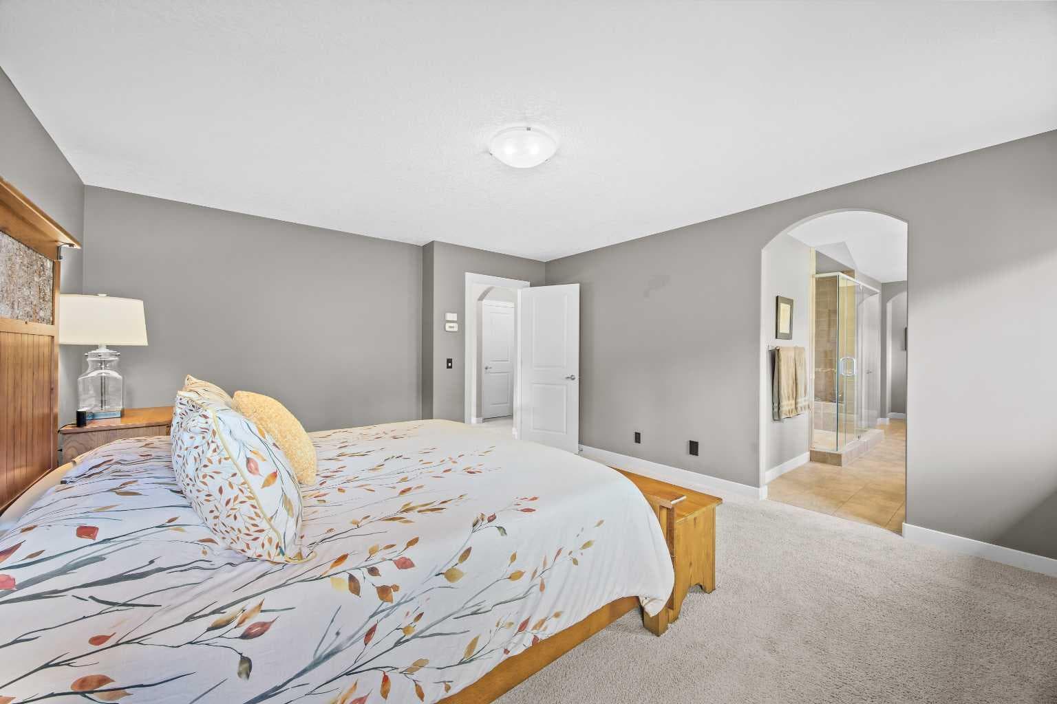 10 Crestridge View SW