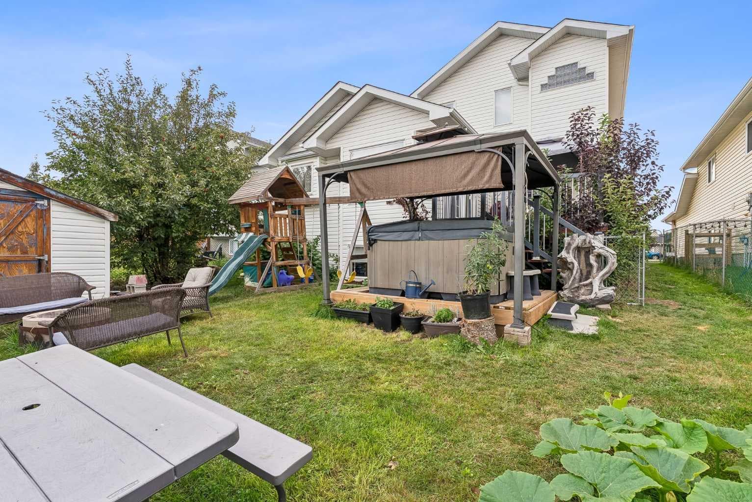 1420 Meadowbrook Drive SE