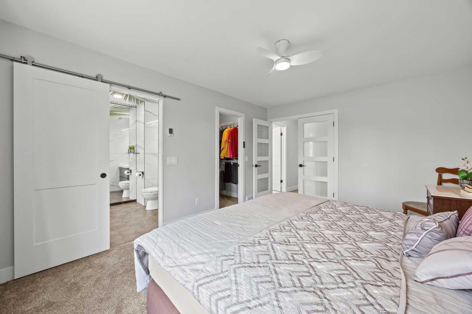 260 Riverside Mews SE