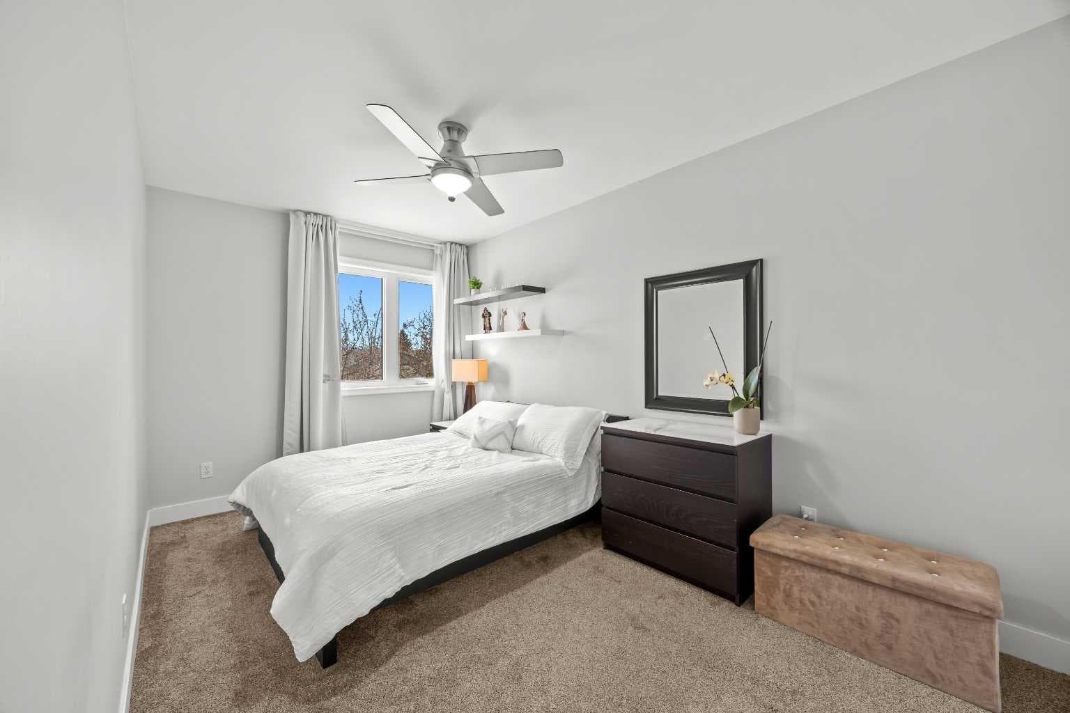 260 Riverside Mews SE