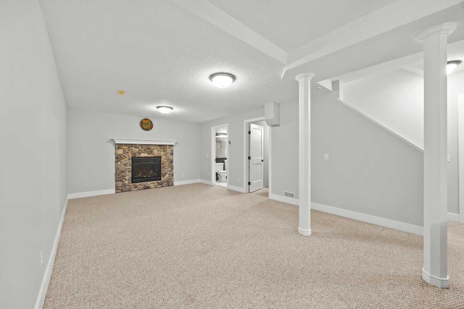 260 Riverside Mews SE