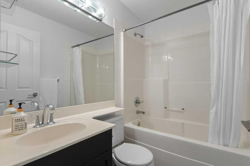146 Wentworth Park SW