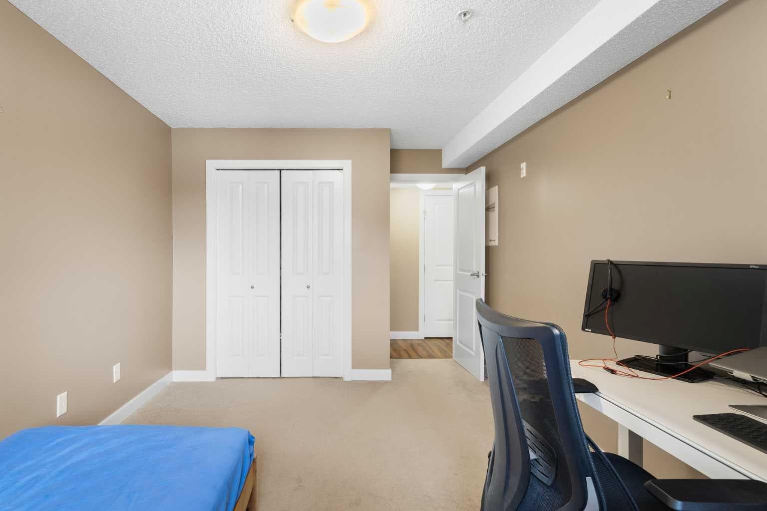 207, 108 Country Village Circle NE