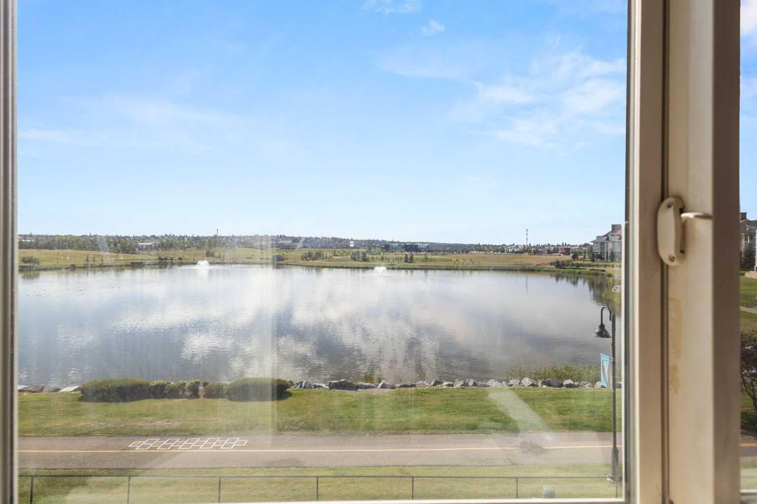 207, 108 Country Village Circle NE