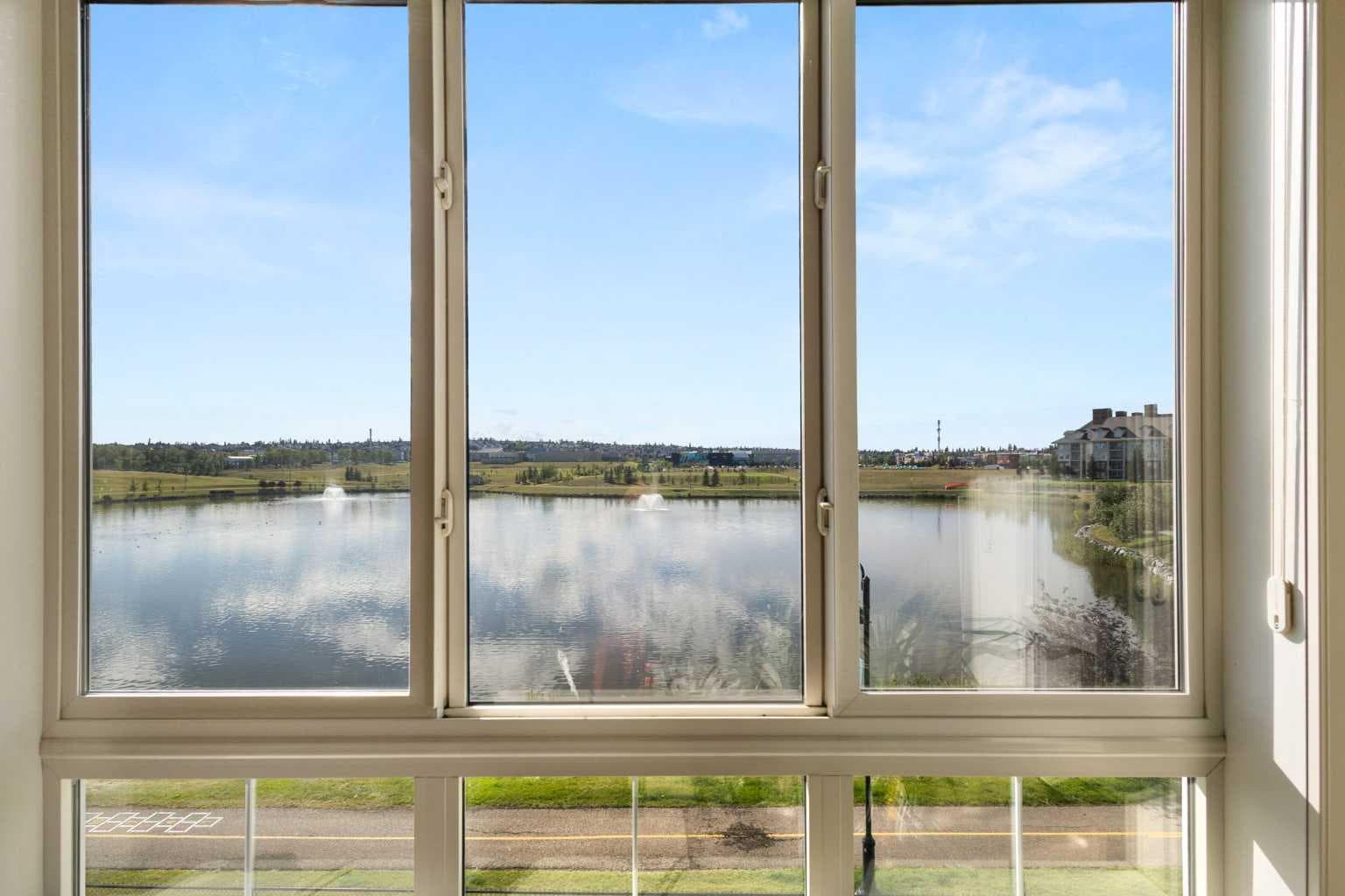 207, 108 Country Village Circle NE