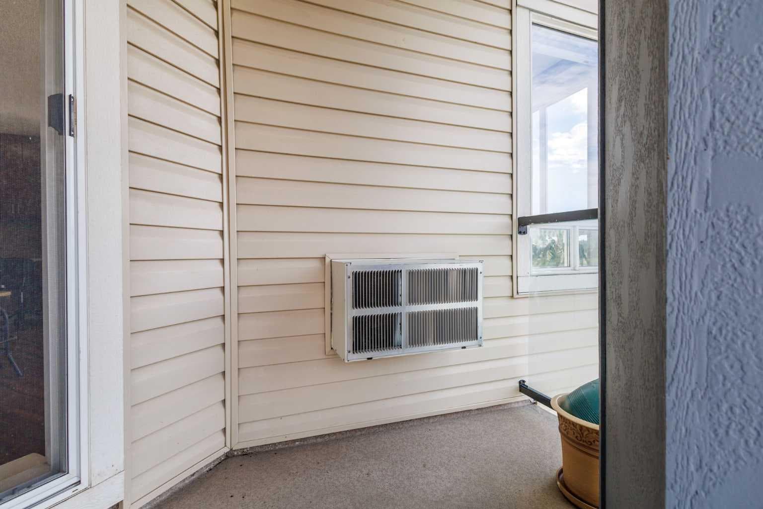 207, 108 Country Village Circle NE