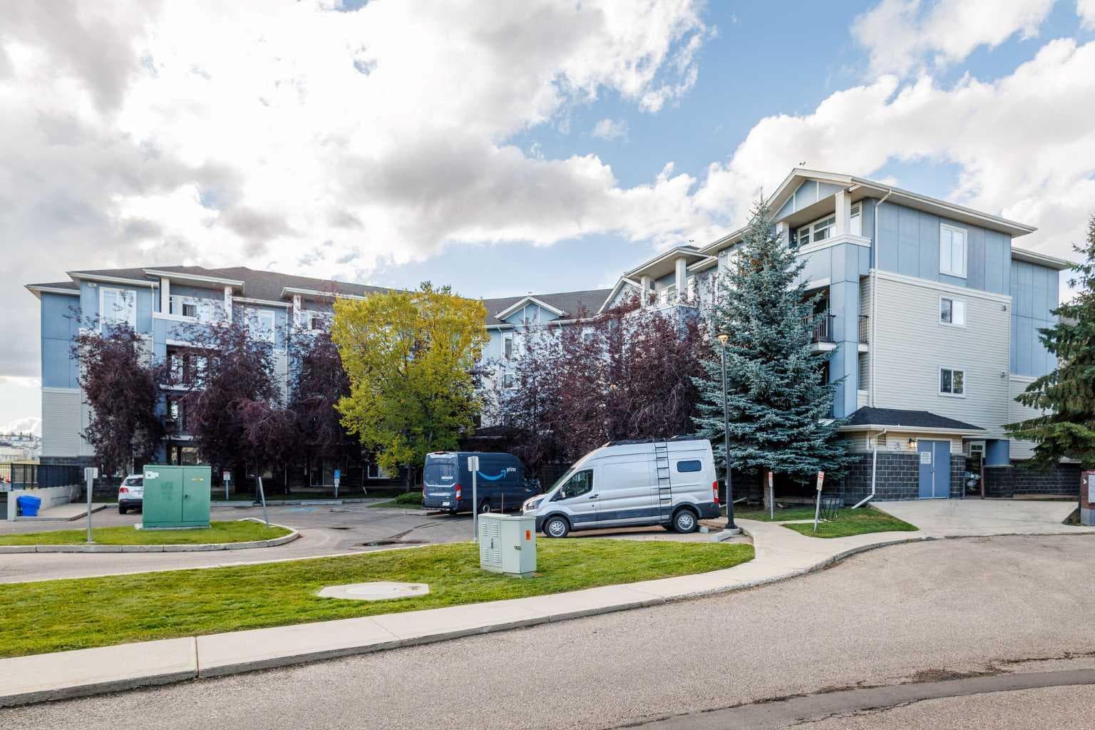 207, 108 Country Village Circle NE