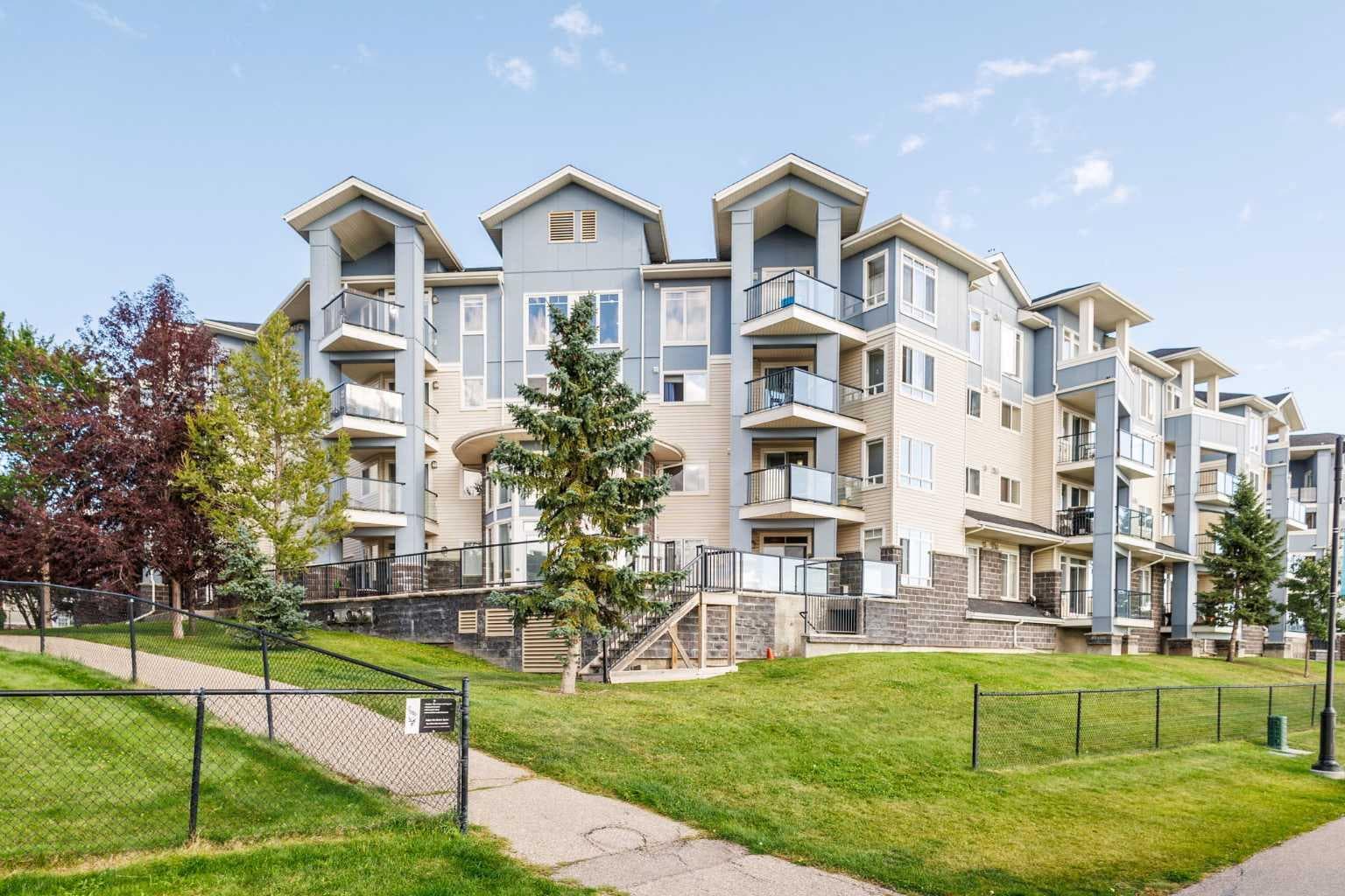 207, 108 Country Village Circle NE
