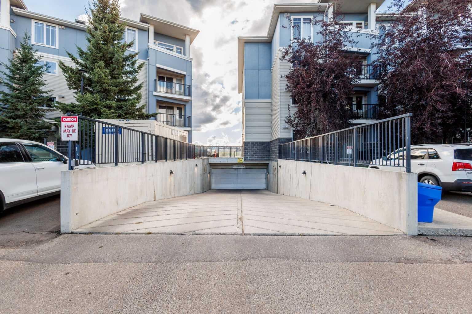 207, 108 Country Village Circle NE