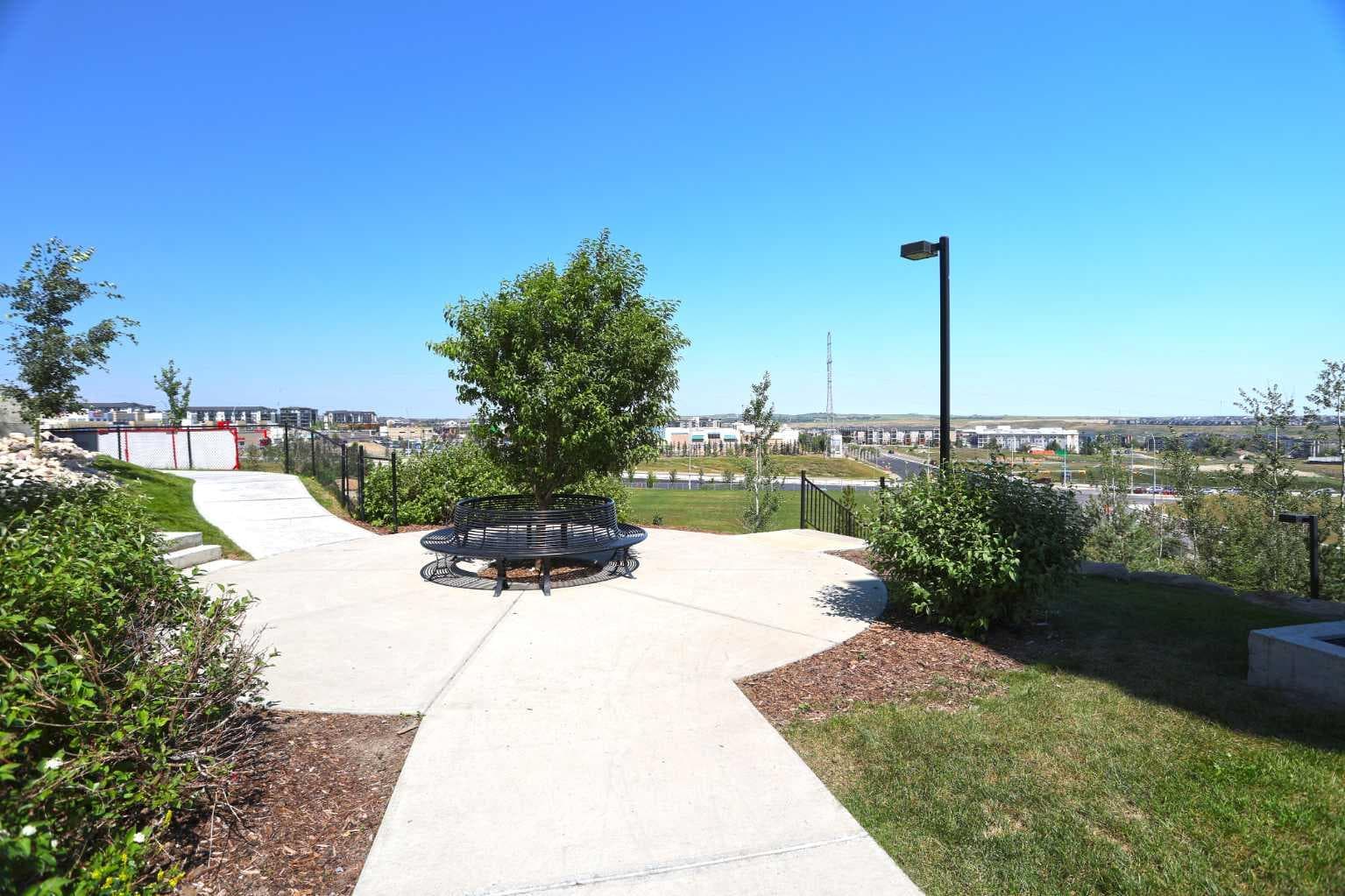 305, 10 Kincora Glen Park NW