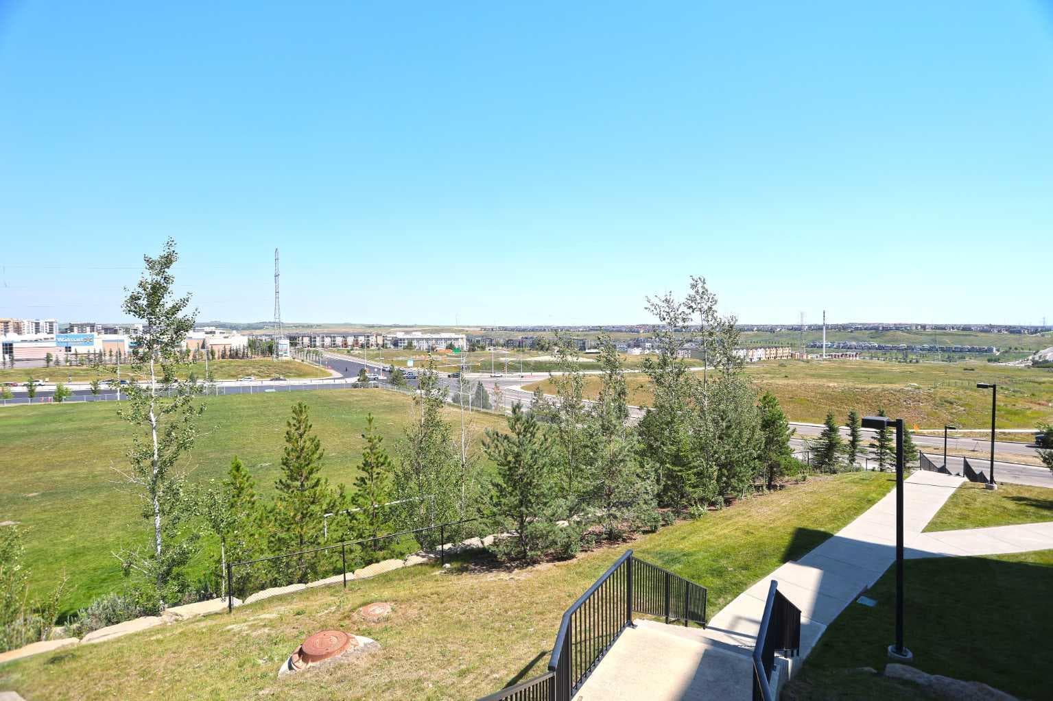 305, 10 Kincora Glen Park NW