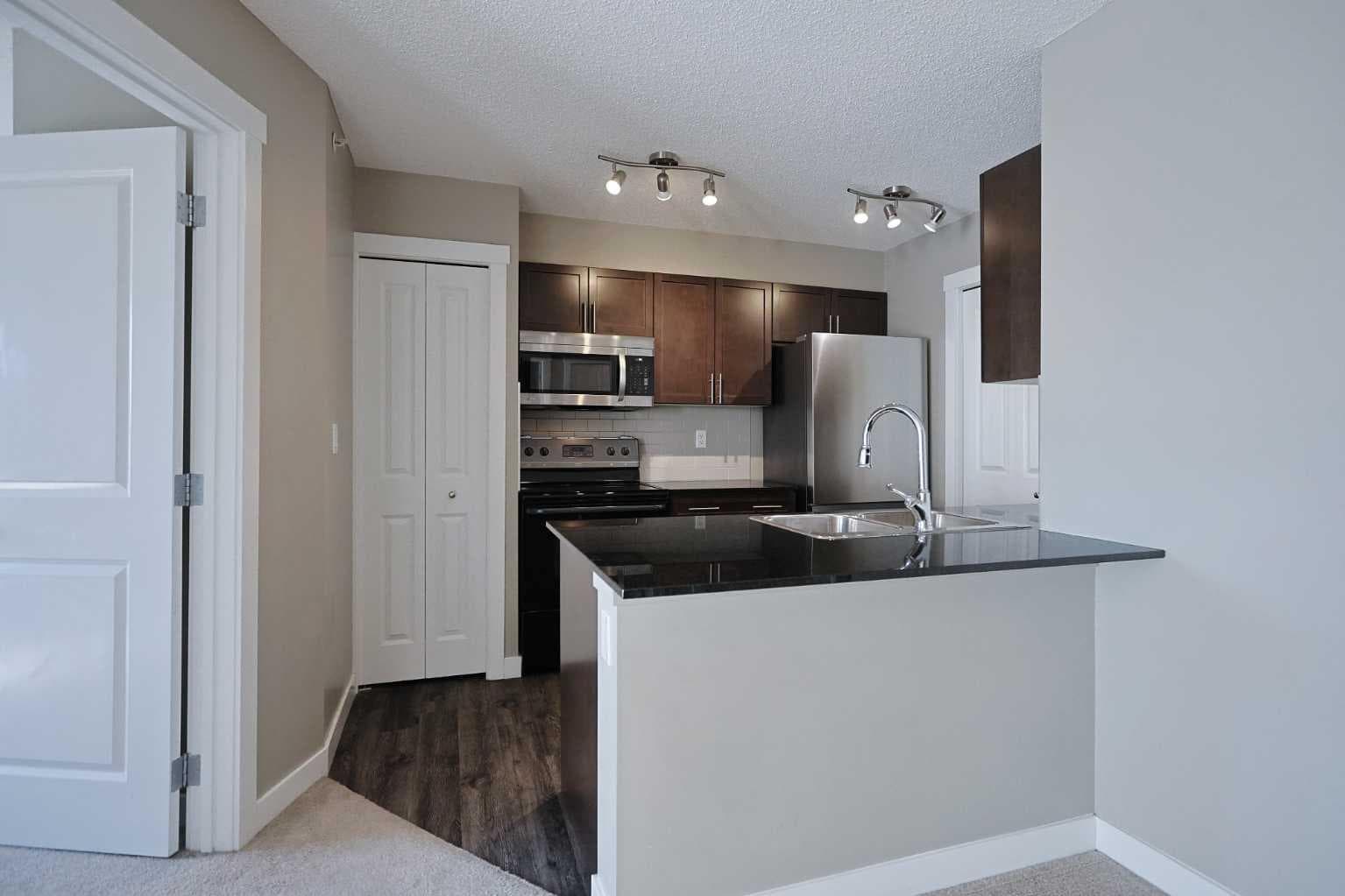 305, 10 Kincora Glen Park NW