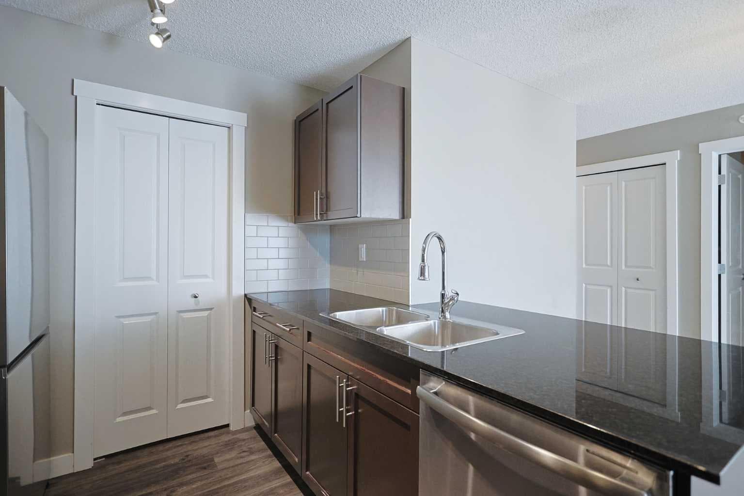305, 10 Kincora Glen Park NW
