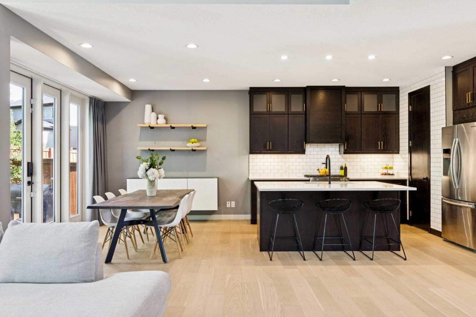 213 Cortina Bay SW
