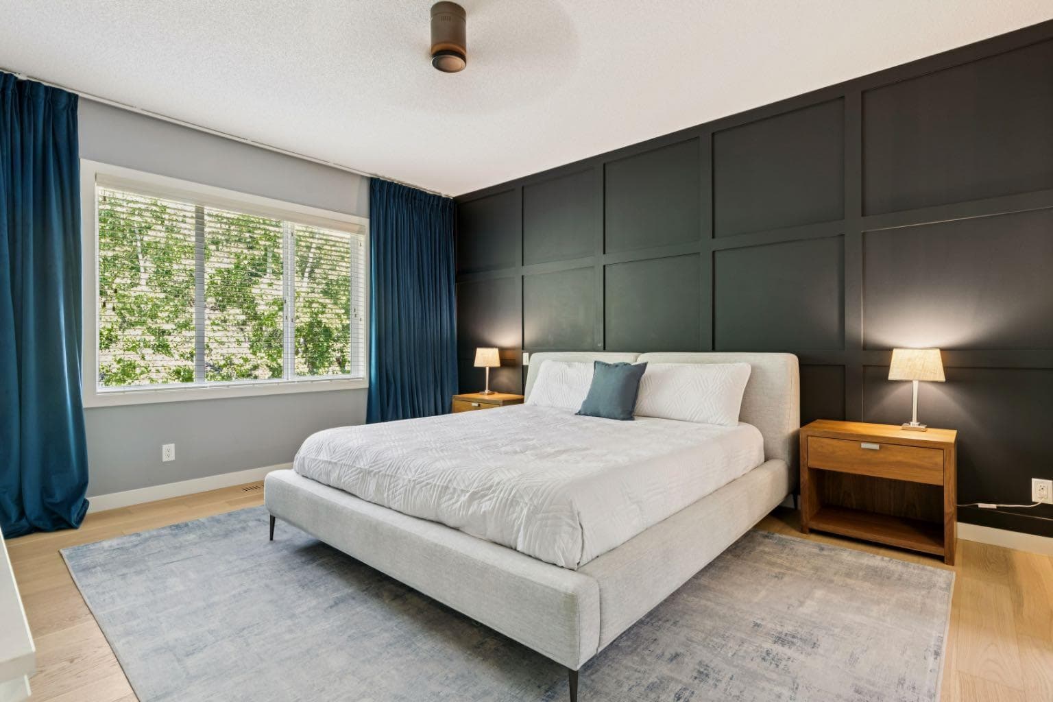 213 Cortina Bay SW