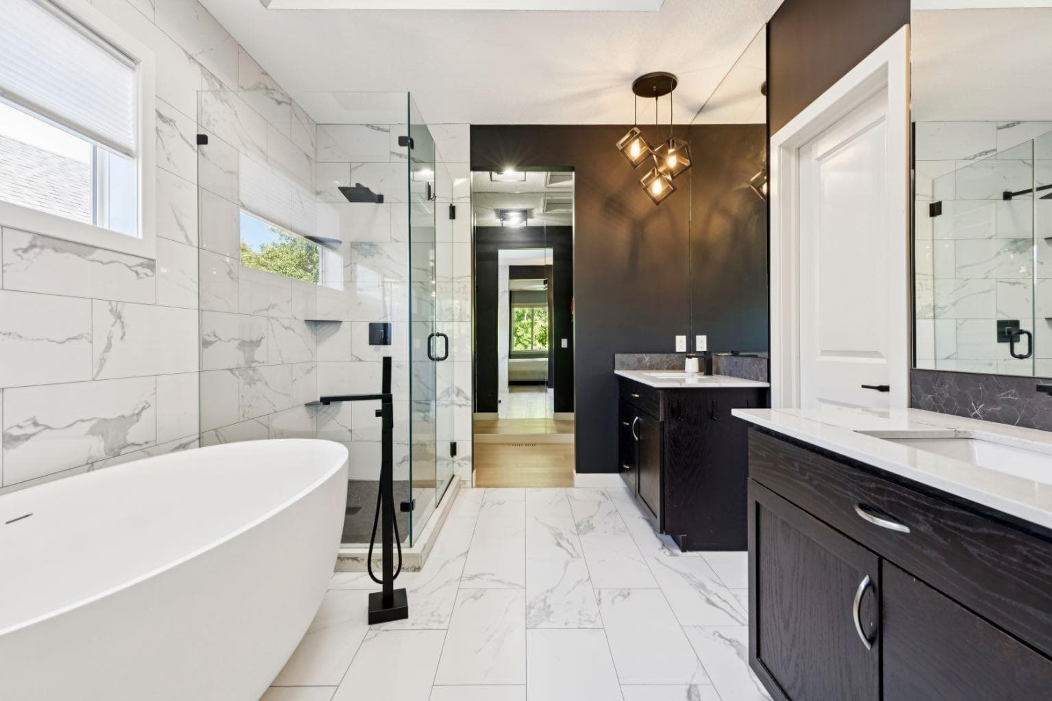 213 Cortina Bay SW
