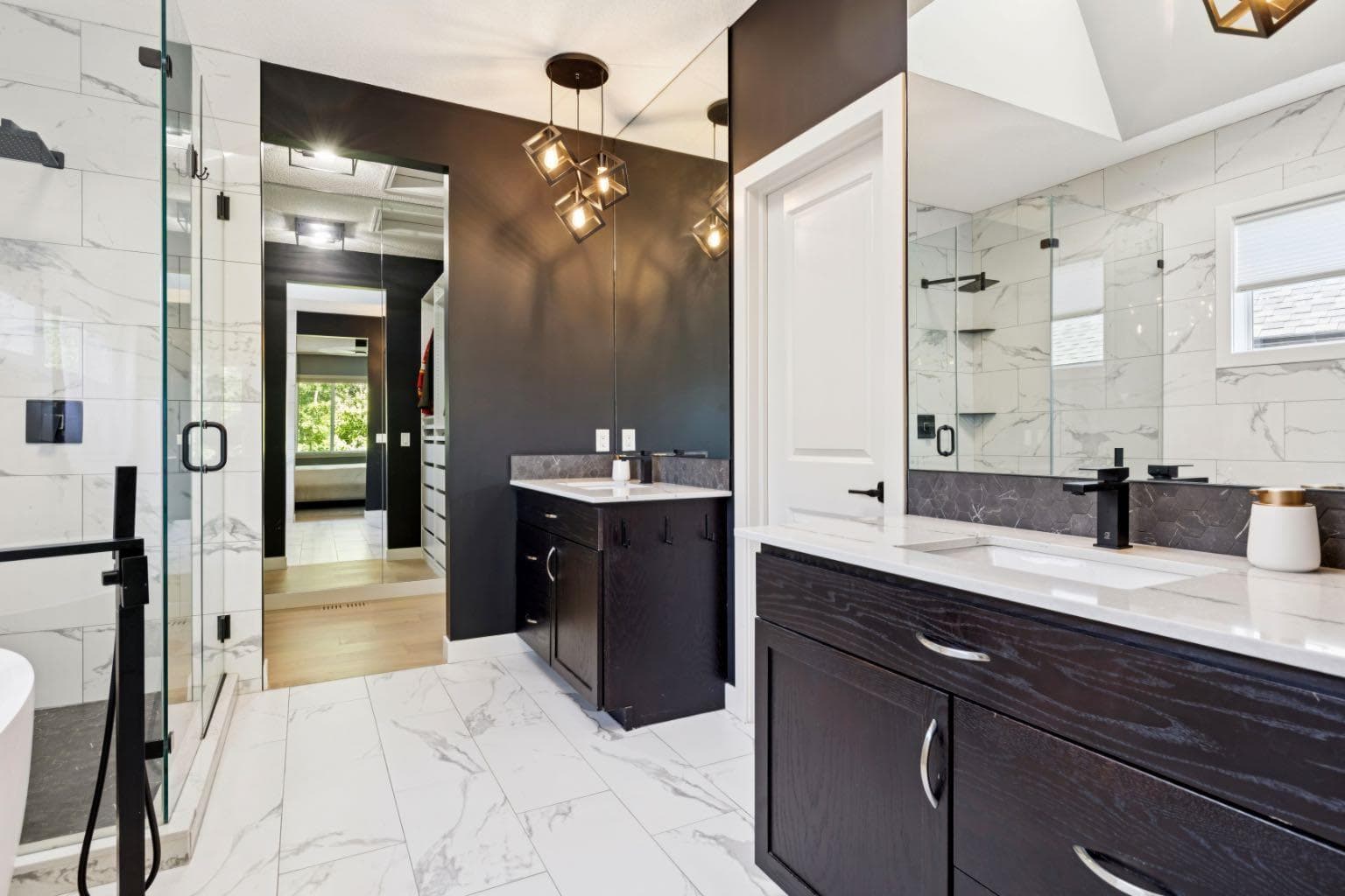 213 Cortina Bay SW