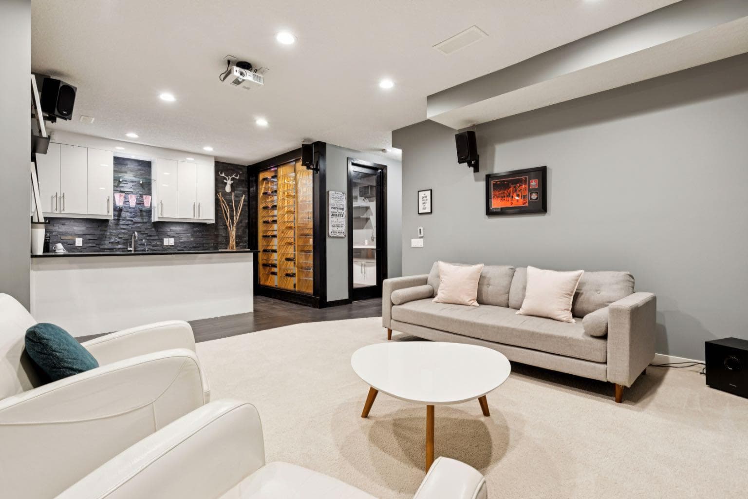 213 Cortina Bay SW