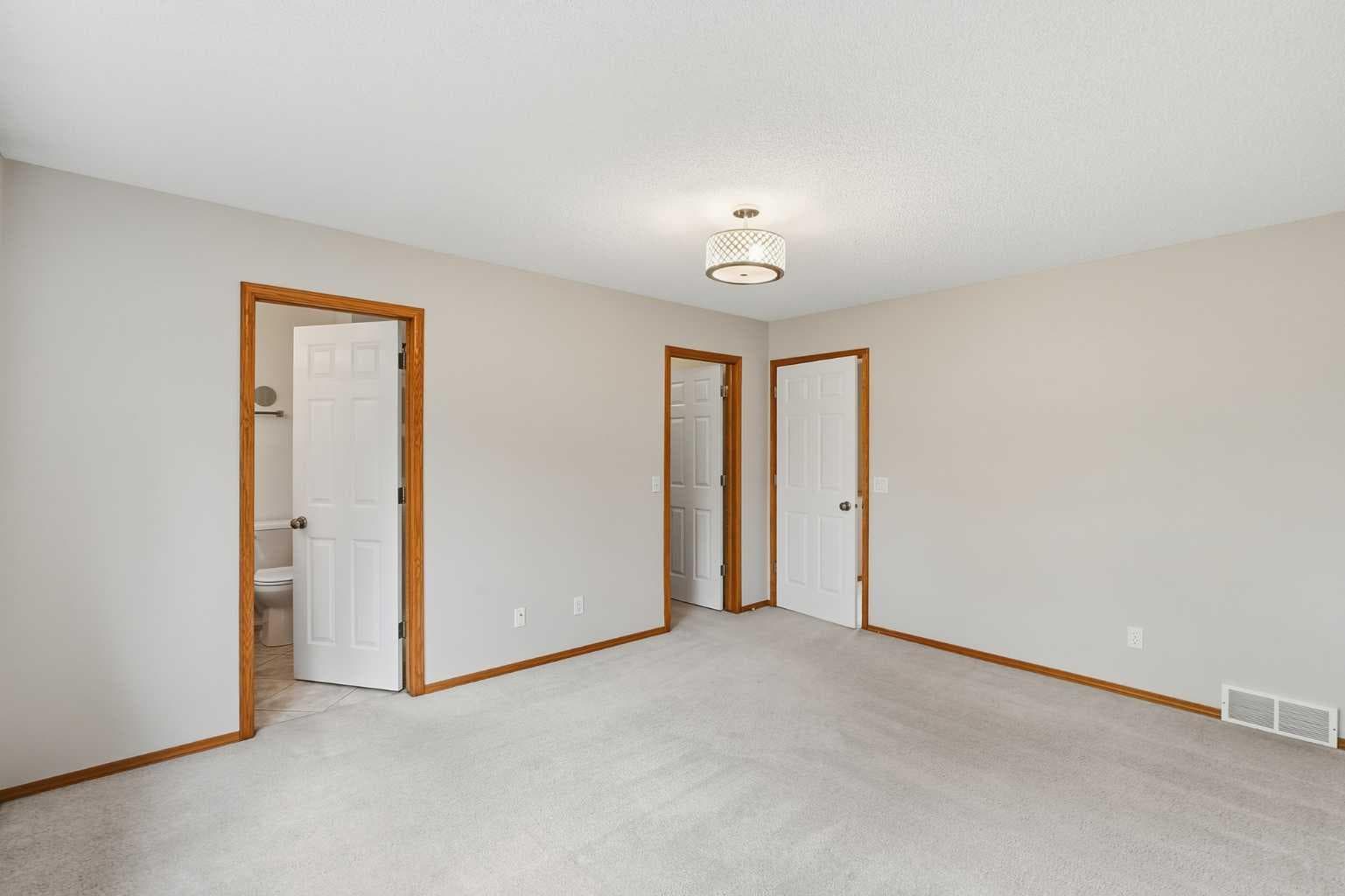 22 Lincoln Green SW