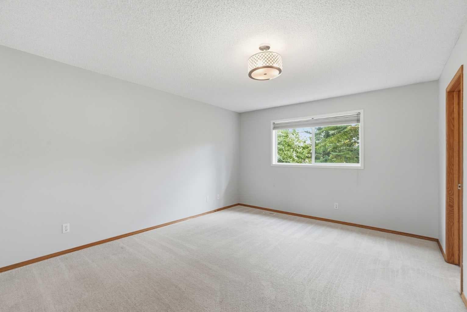 22 Lincoln Green SW