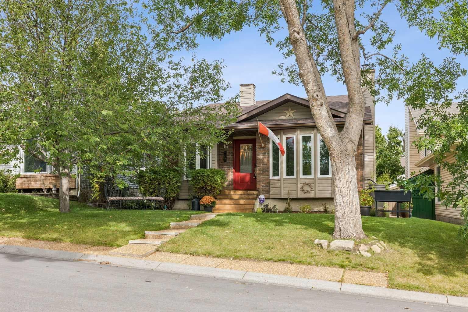 16 Macewan Meadow Link NW