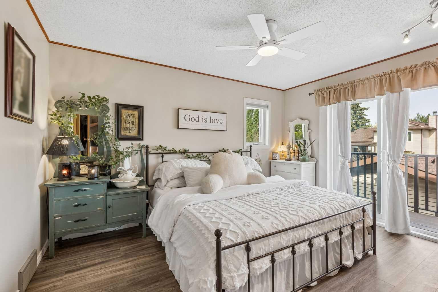 16 Macewan Meadow Link NW