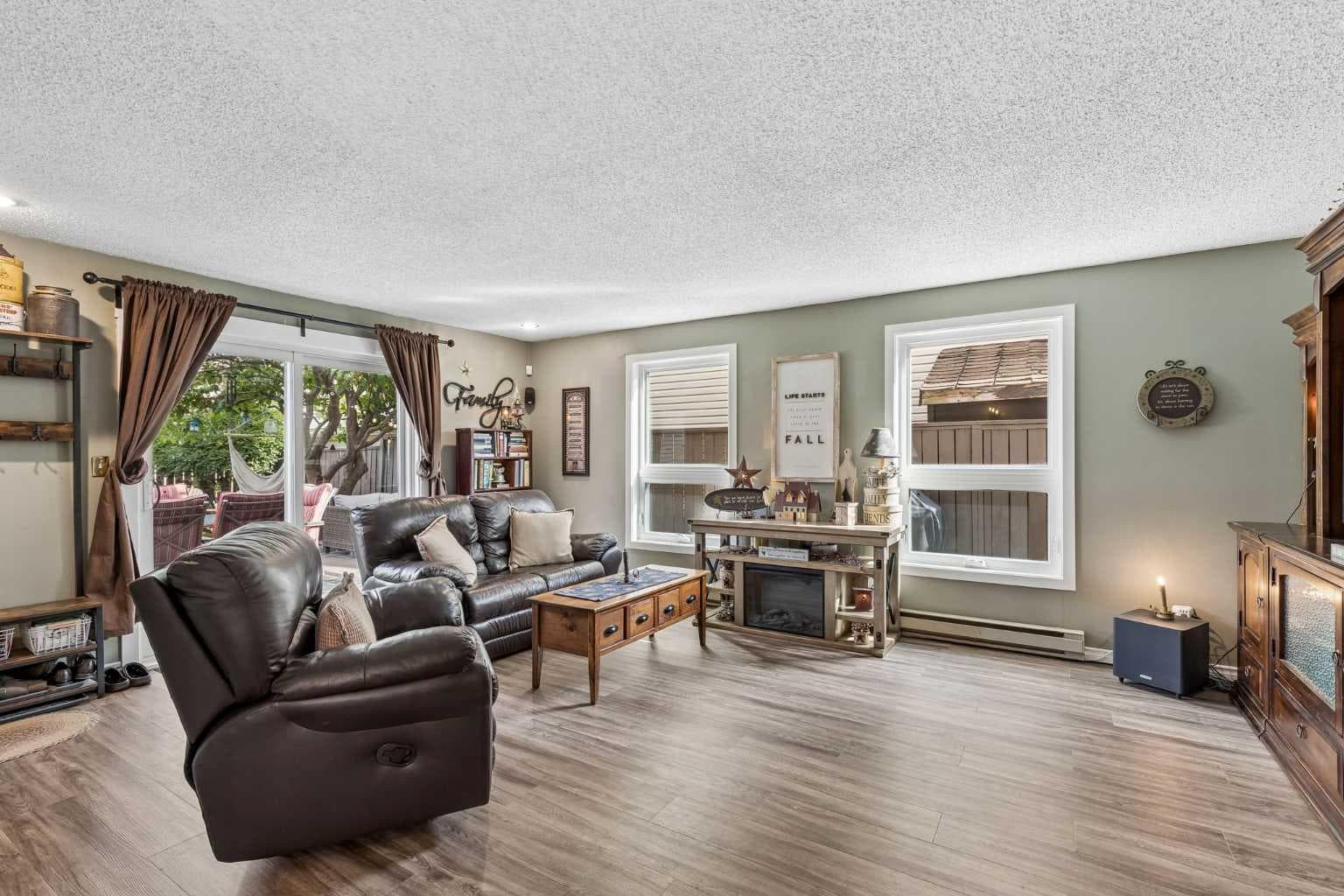 16 Macewan Meadow Link NW