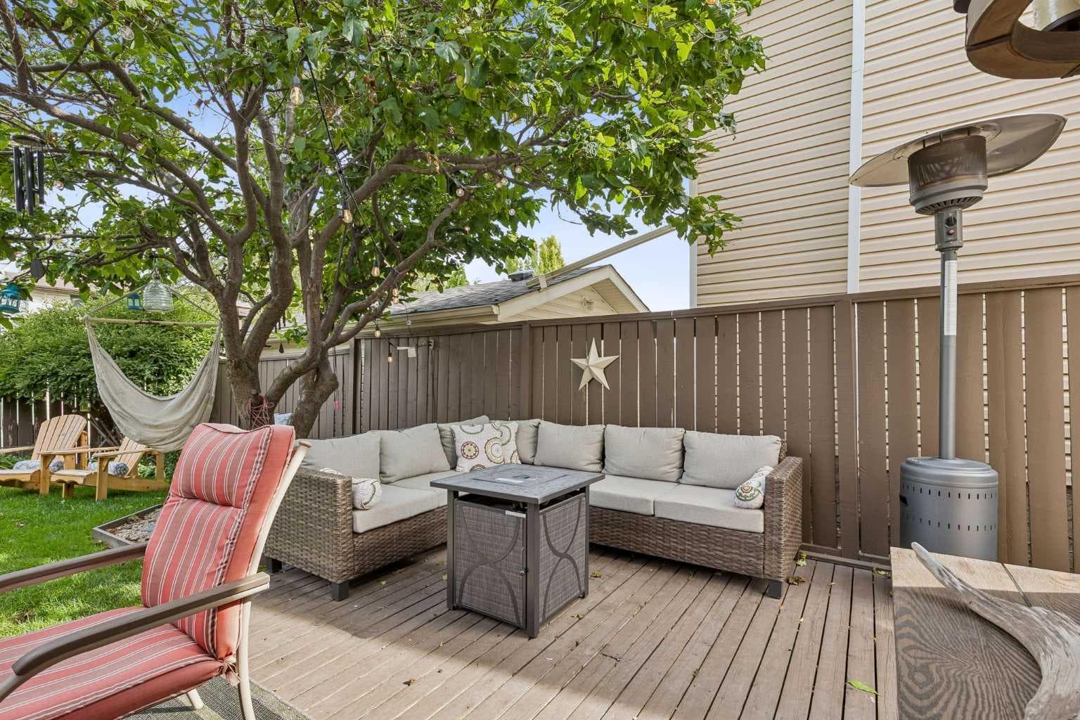 16 Macewan Meadow Link NW
