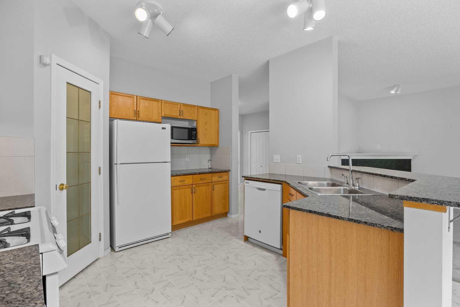15 Hidden Ranch Crescent NW
