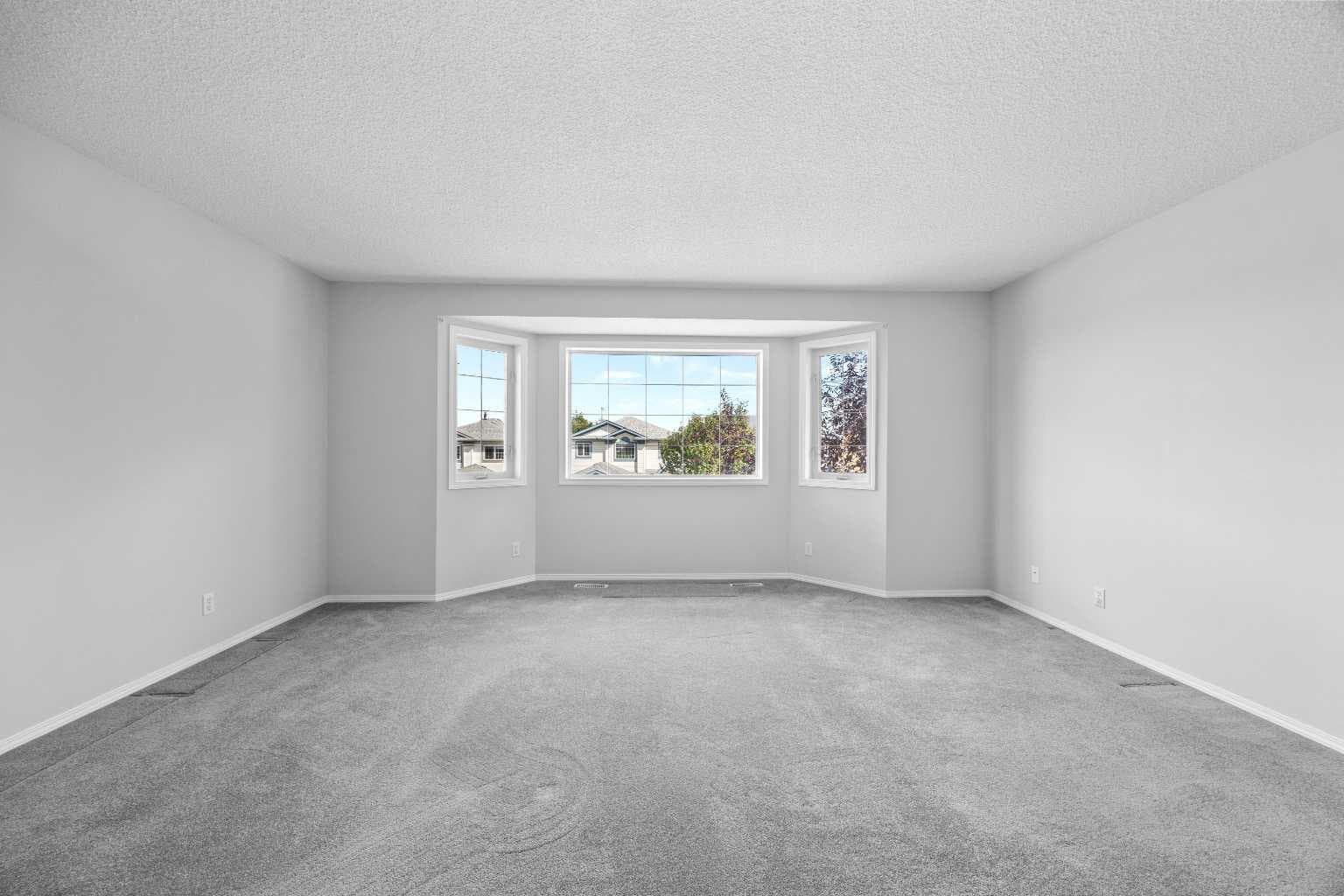 15 Hidden Ranch Crescent NW