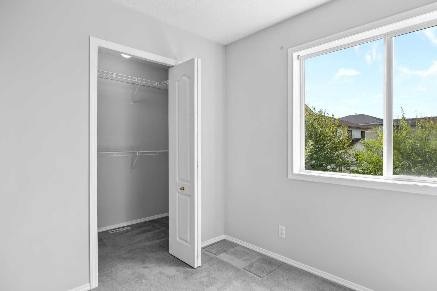 15 Hidden Ranch Crescent NW