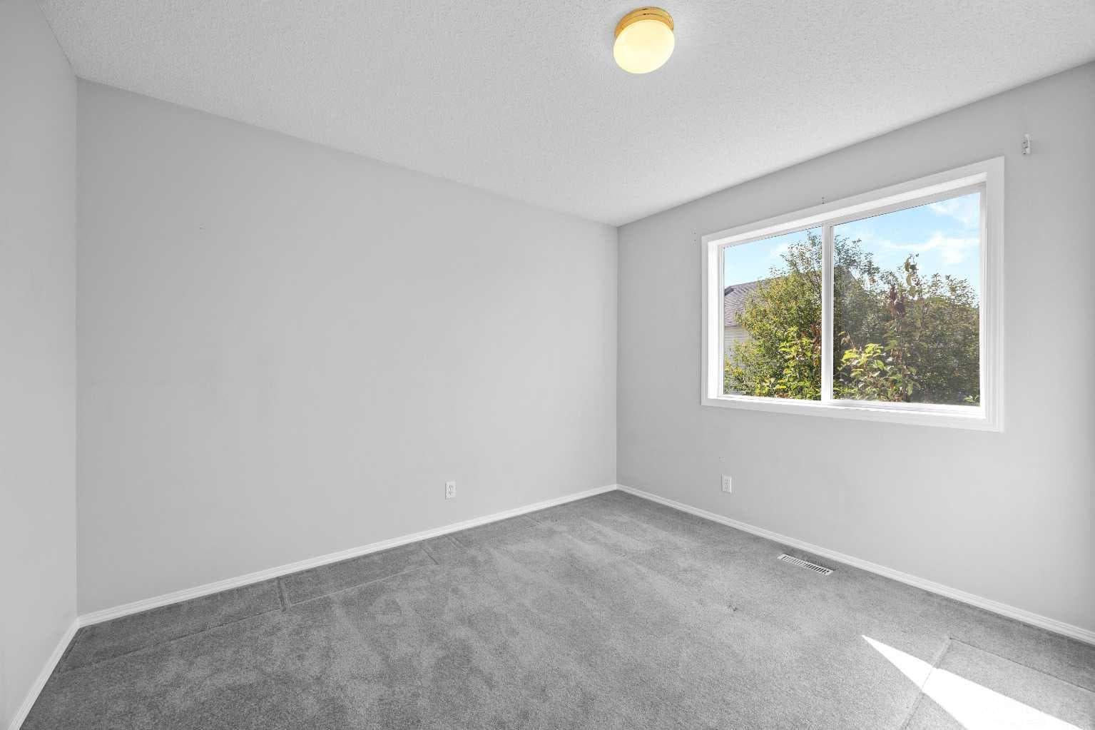 15 Hidden Ranch Crescent NW