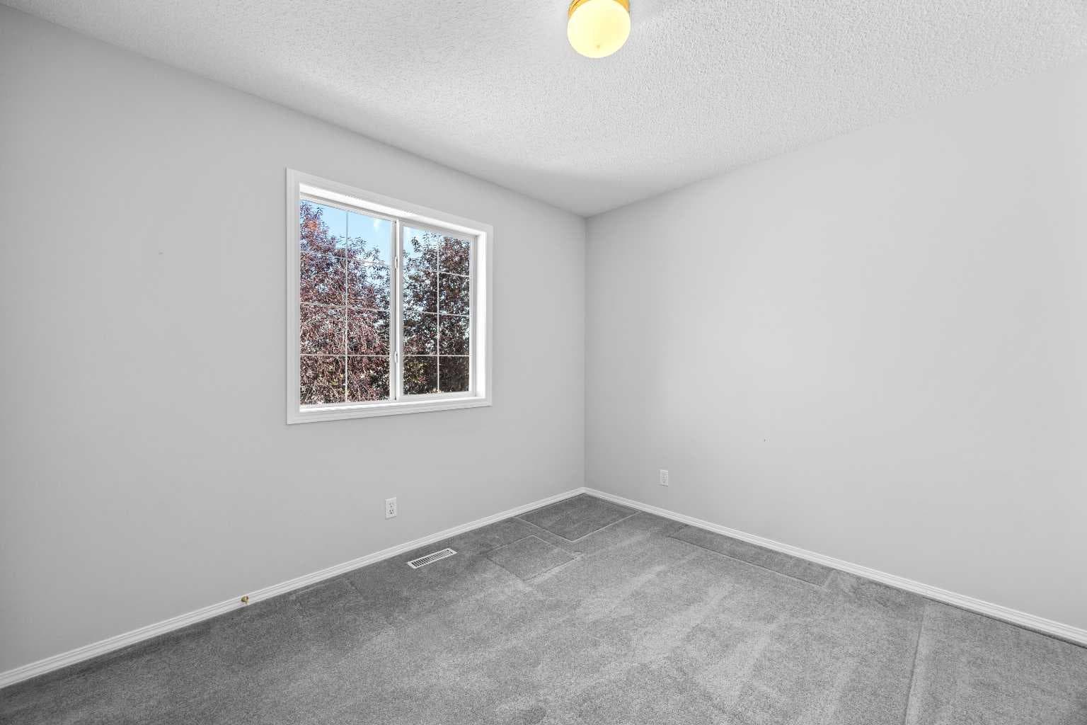 15 Hidden Ranch Crescent NW