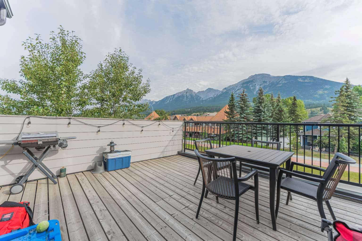 102, 1106 Bow Valley Trail  