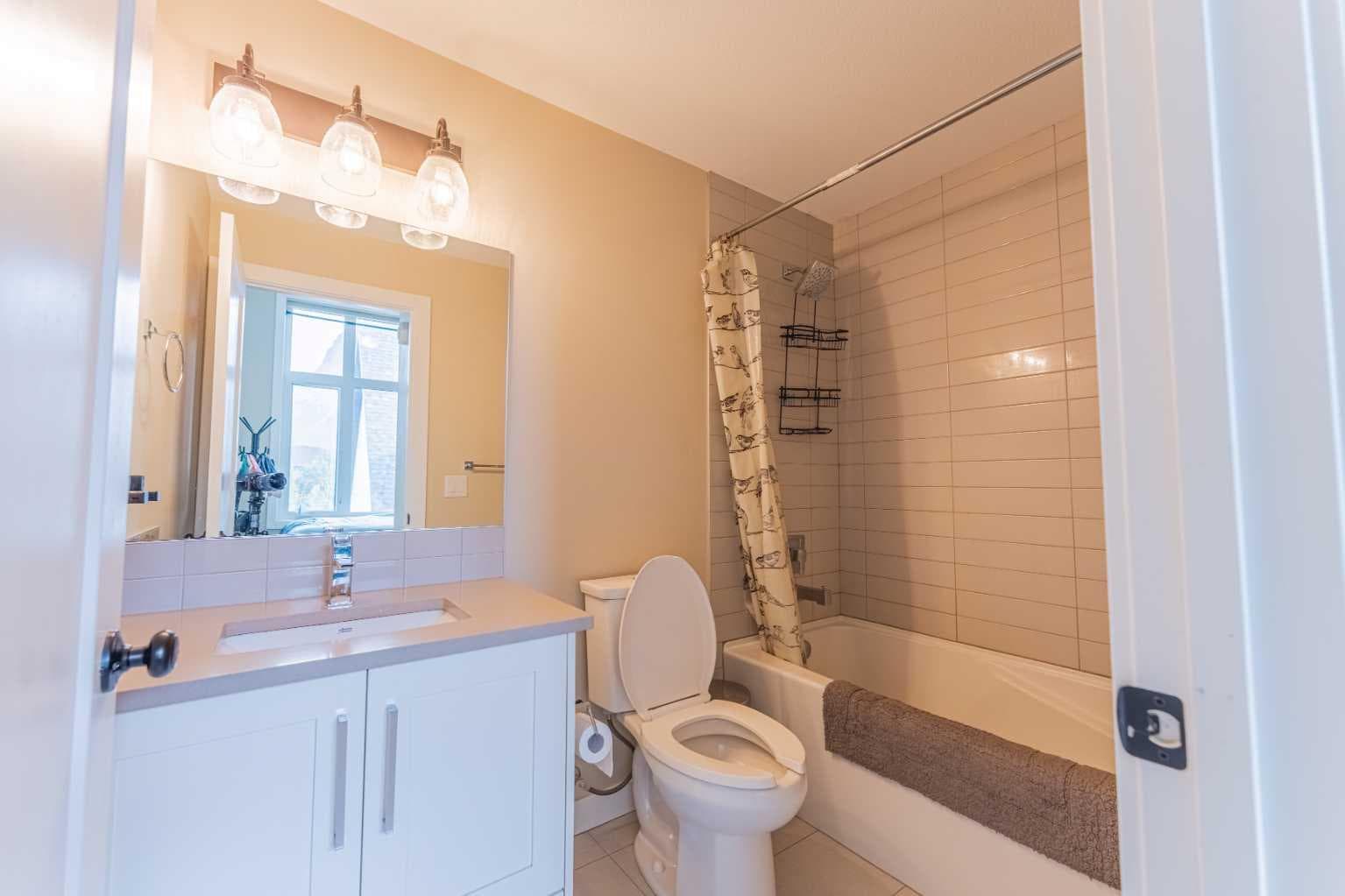 102, 1106 Bow Valley Trail  