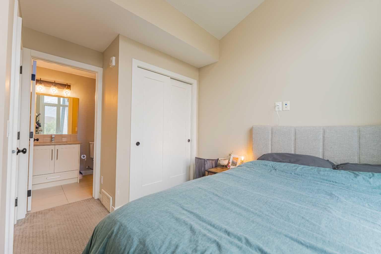 102, 1106 Bow Valley Trail  