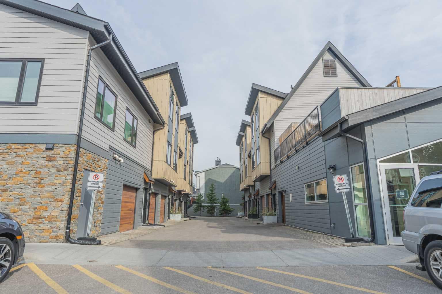 102, 1106 Bow Valley Trail  