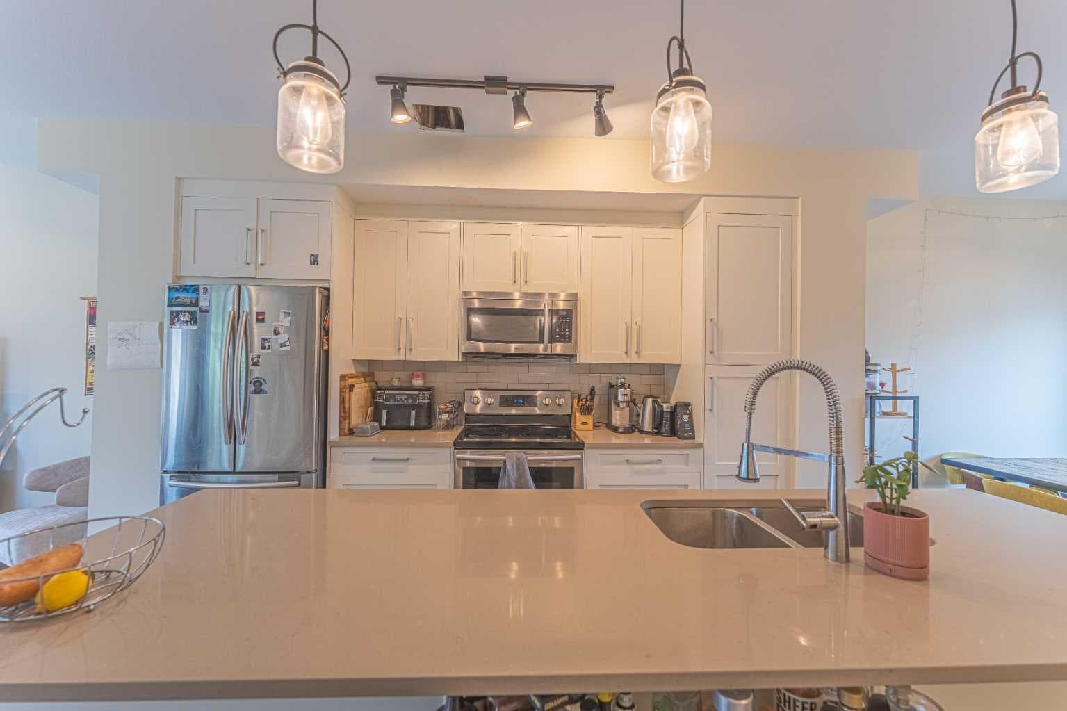 102, 1106 Bow Valley Trail  
