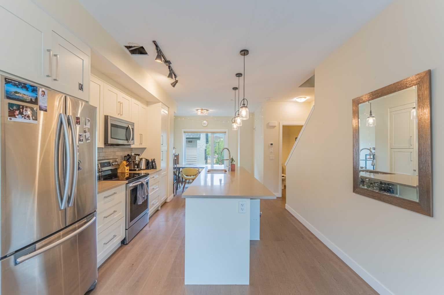 102, 1106 Bow Valley Trail  