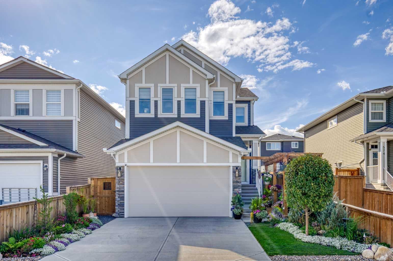 582 Rivercrest View 