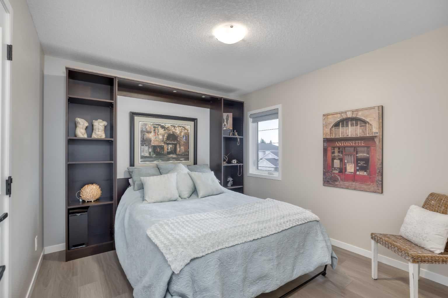 582 Rivercrest View 