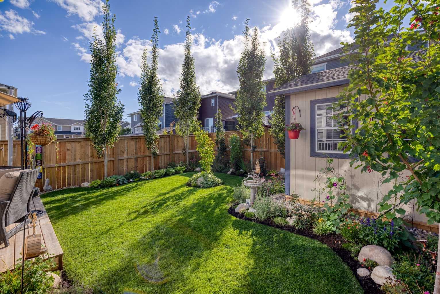 582 Rivercrest View 