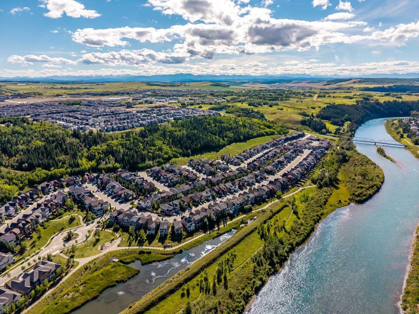 582 Rivercrest View 