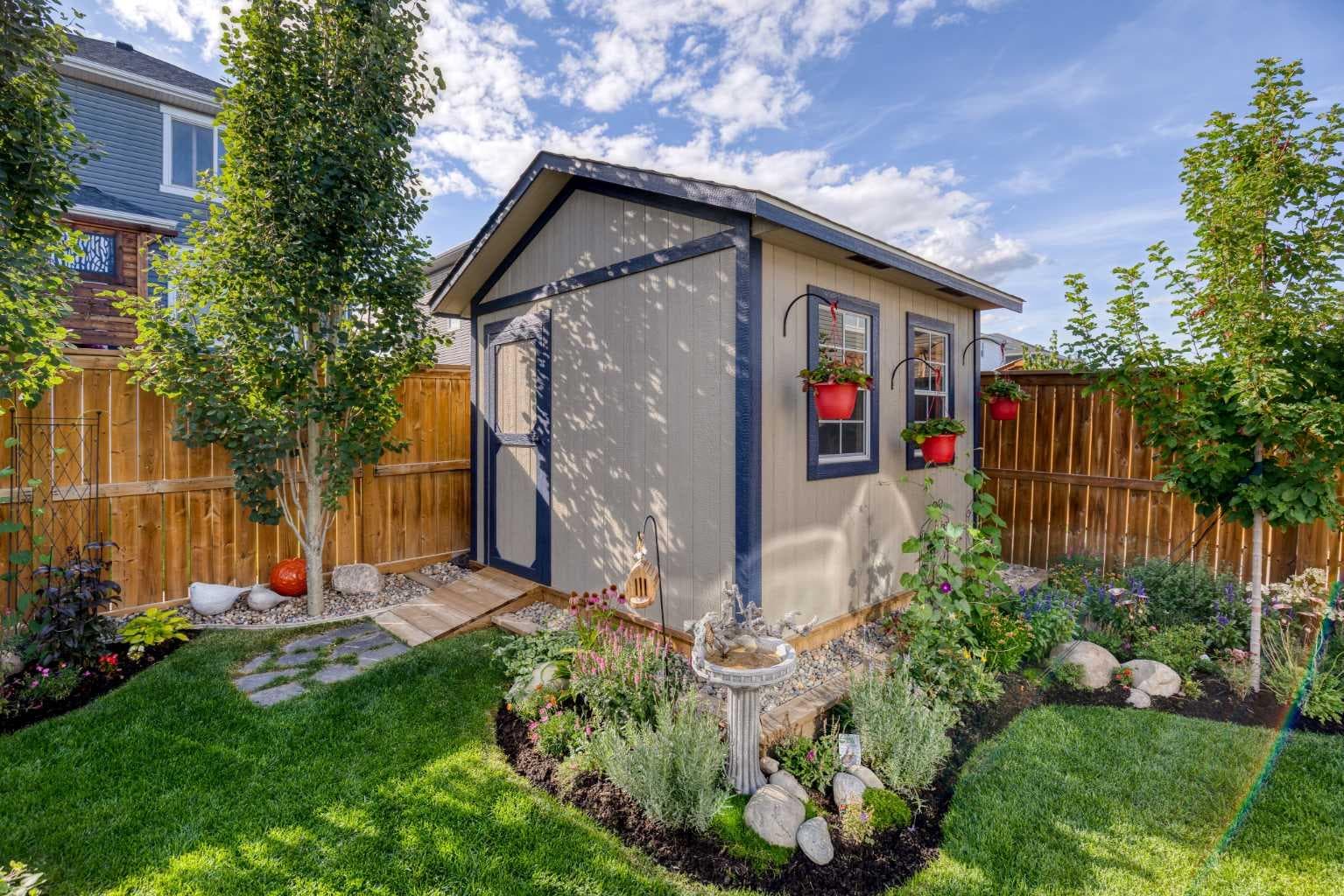 582 Rivercrest View 