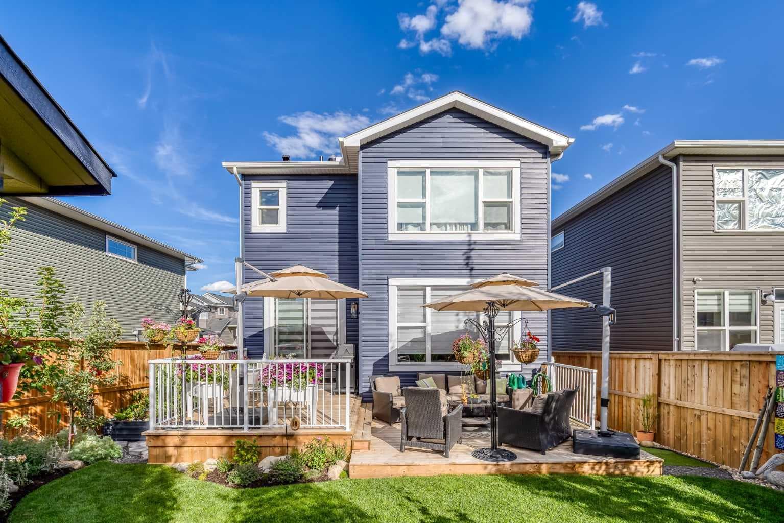 582 Rivercrest View 
